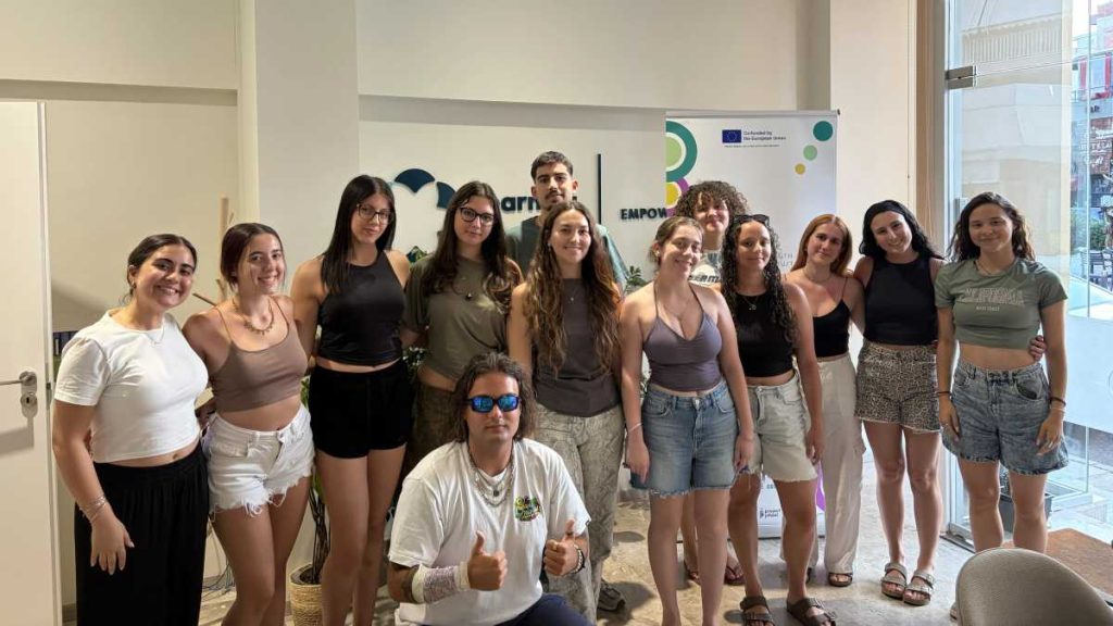 Νέοι εργαστήρι πυλού