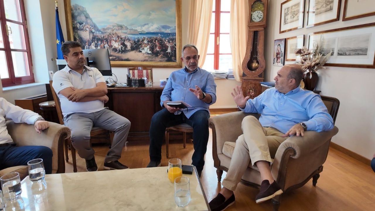 Αργολίδα: Πανηγυρική υποδοχή στον Μαρκόπουλο – Εκείνος δεν βρήκε ούτε μία λέξη για τον τόπο