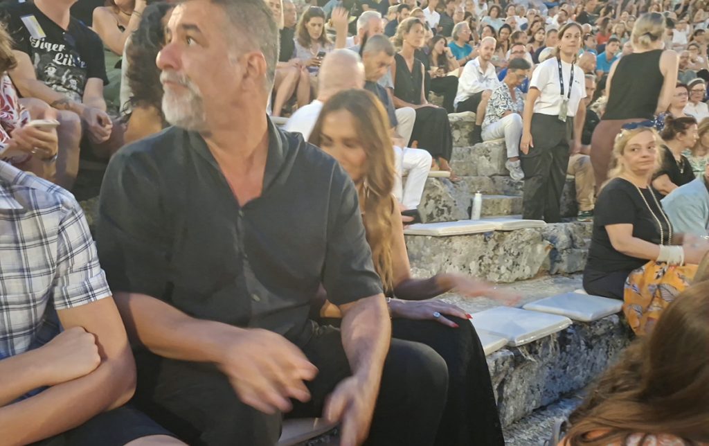 Μπισμπίκης και Βανδή στην Επίδαυρο για τις Βάκχες