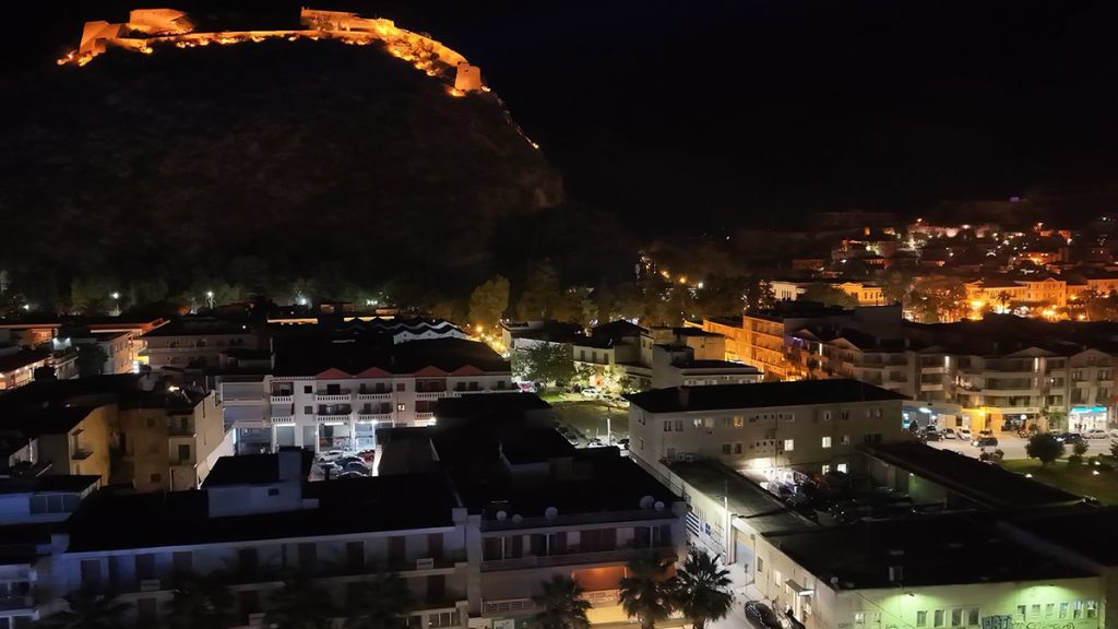 Βραδινή λήψη του Ναυπλίου