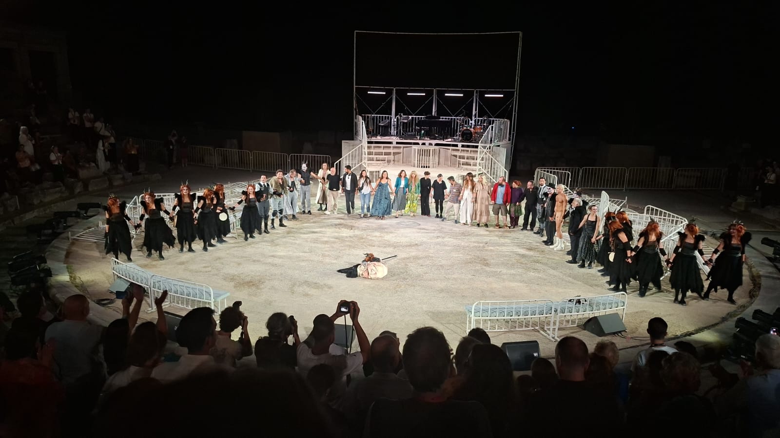 Οι Βάκχες ξεσήκωσαν την Επίδαυρο με τους Tiger Lillies