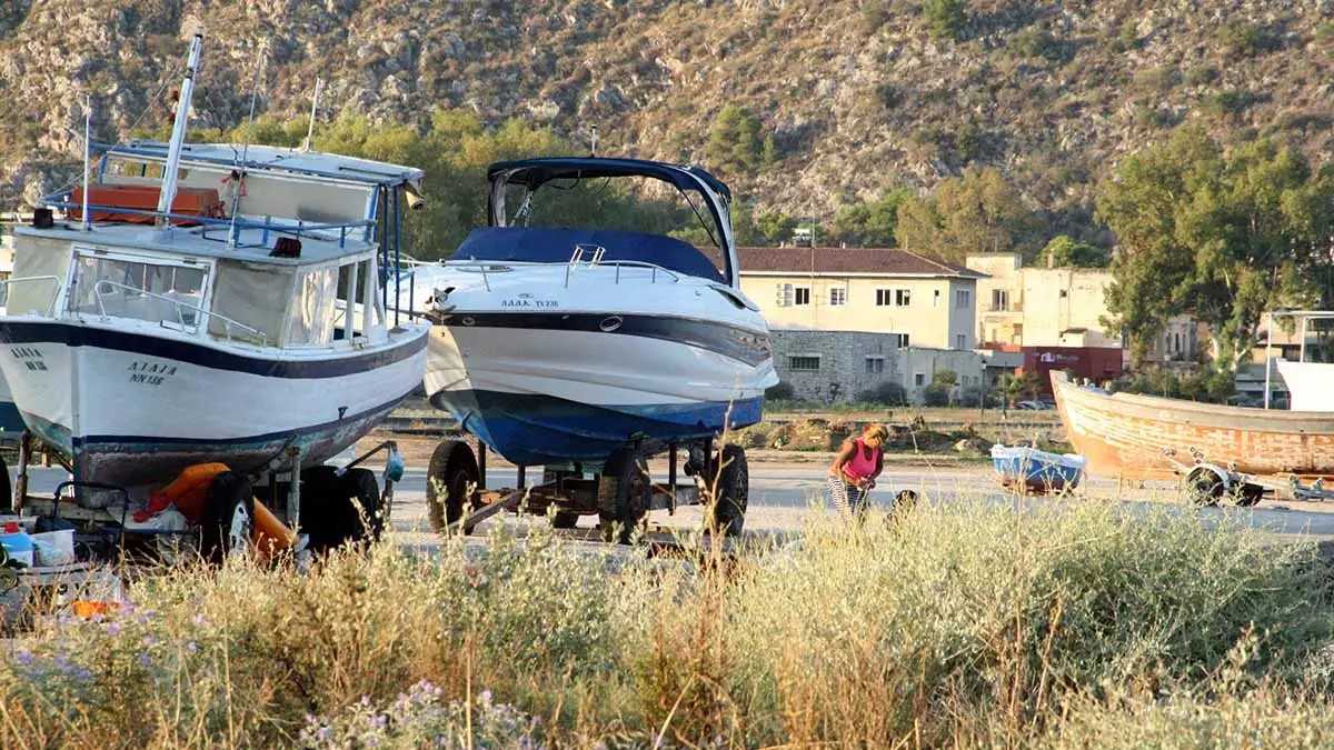 Ναύπλιο: Αλιείς μένουν χωρίς γλίστρα και αγκυροβόλιο